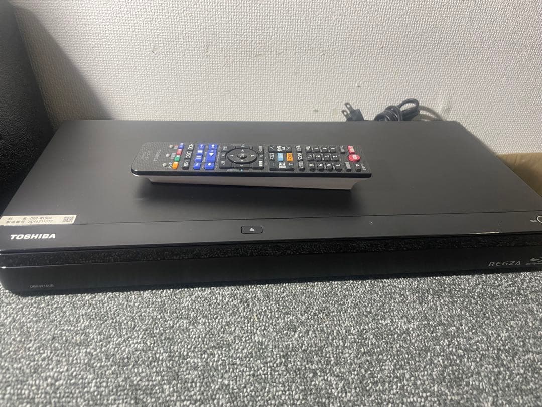 TOSHIBA ブルーレイレコーダー　DBR-W1008 2019年袋