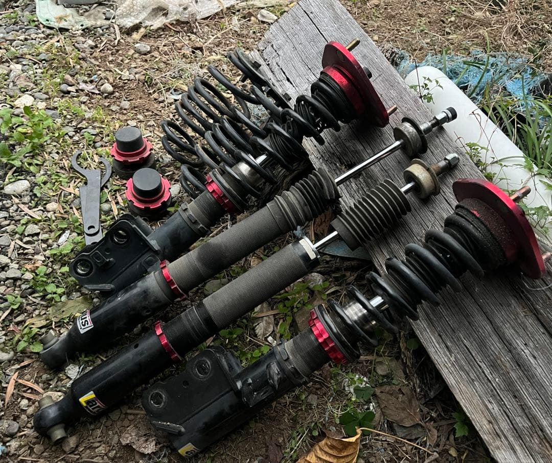 30プリウス 車高調 Largus サスペンションキット一式