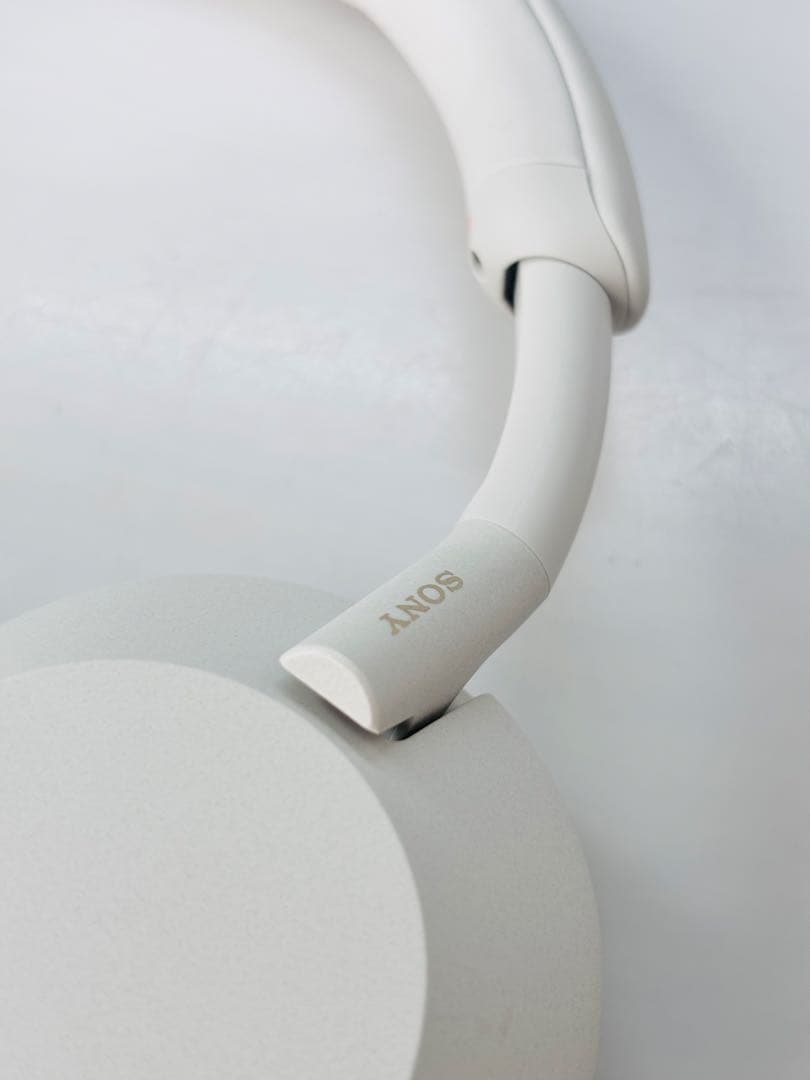 ⟡*.様 WH 1000XM5 SONY ソニー　ハイレゾ　シルバー　極美品