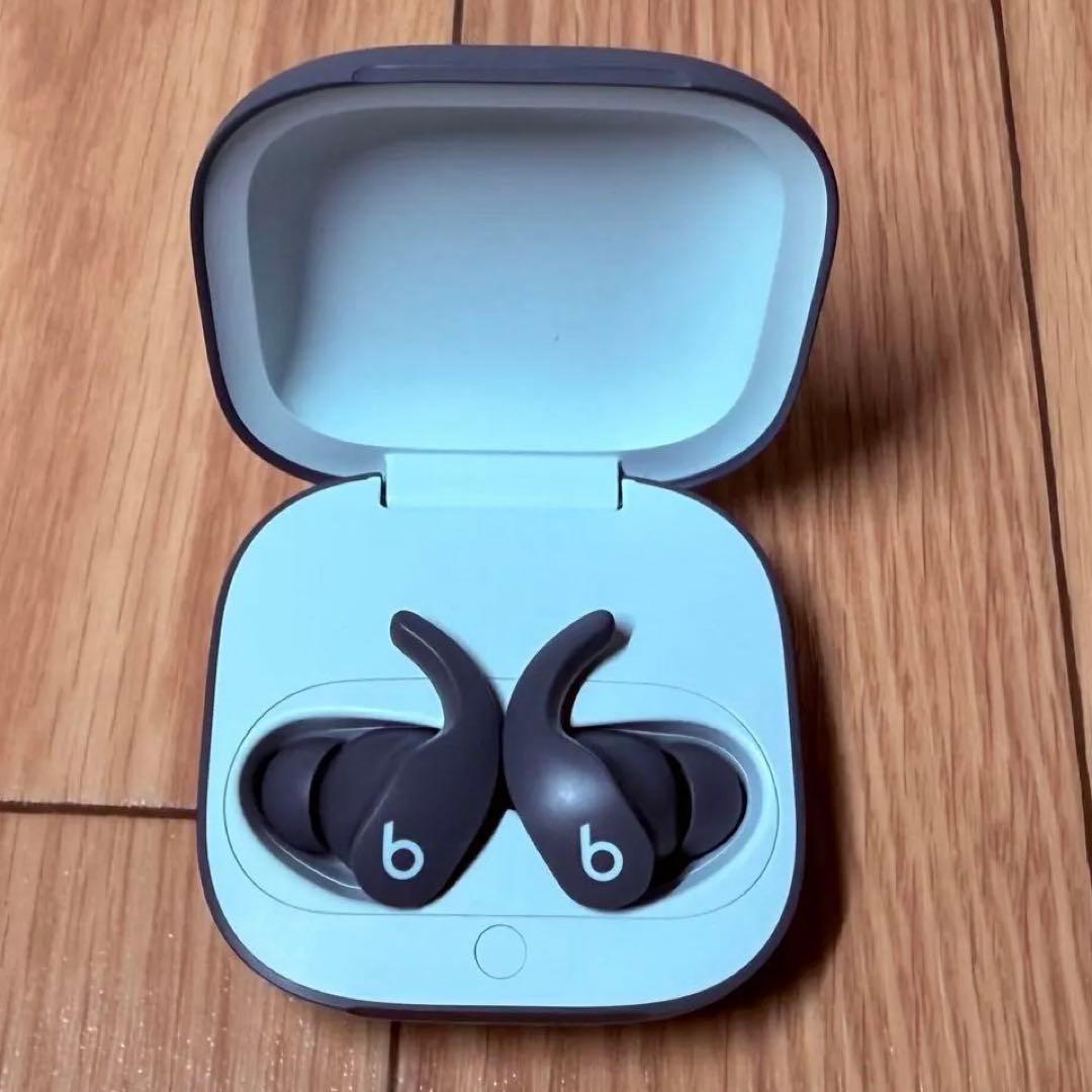 Beats Fit Pro ワイヤレスイヤホン グレー 充電ケース付き