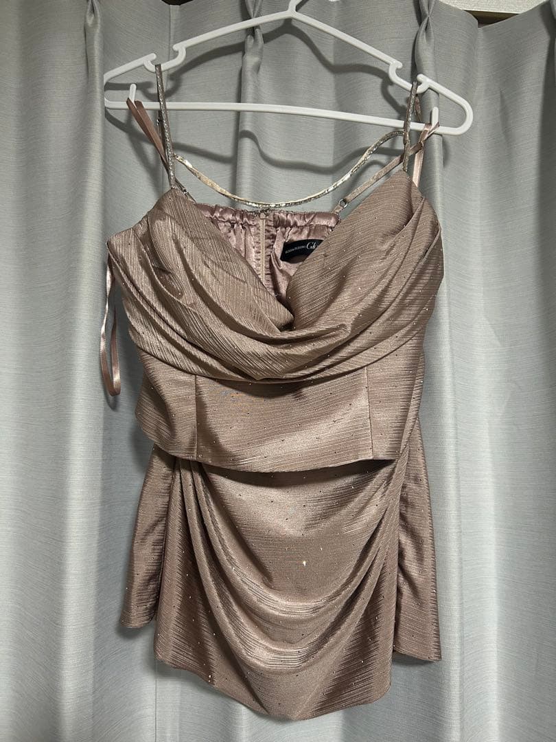 Glossy サテン ドレープデザイン ドレス M