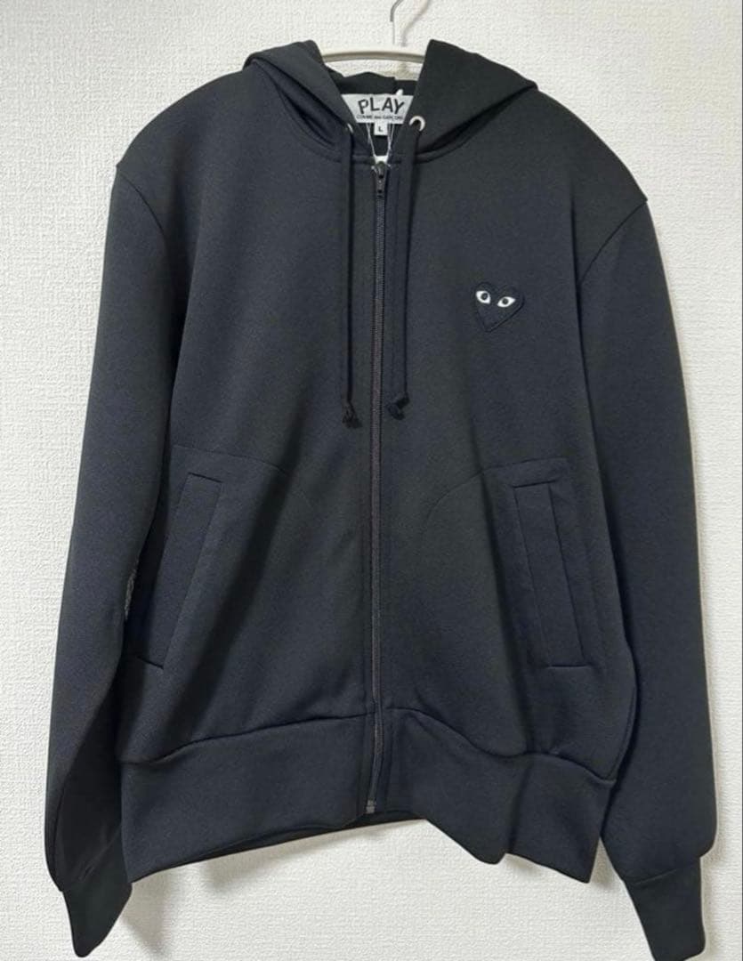 プレイコムデギャルソン 黒 ジップパーカー