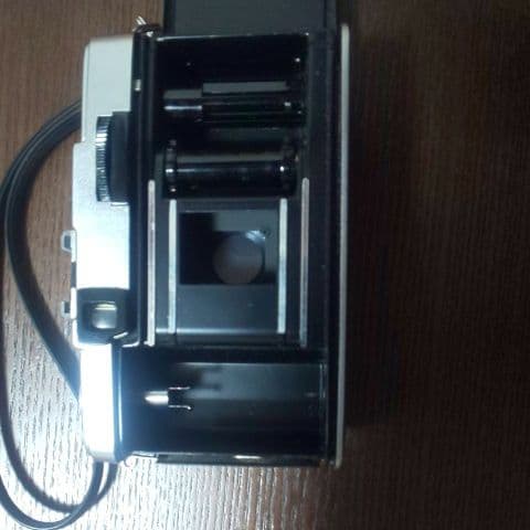 OLYMPUS PEN フィルムカメラ　EE-2