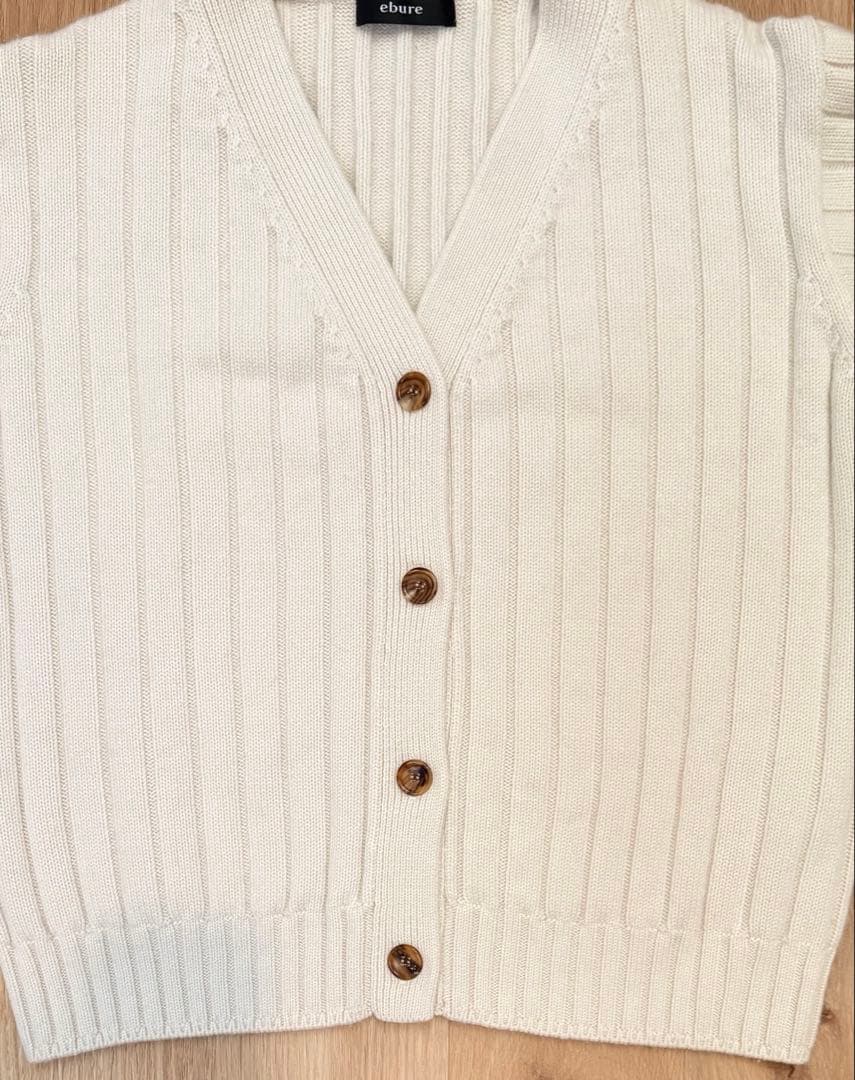 ebure ローゲージカシミア Vネックワイドリブニットカーディガン 白