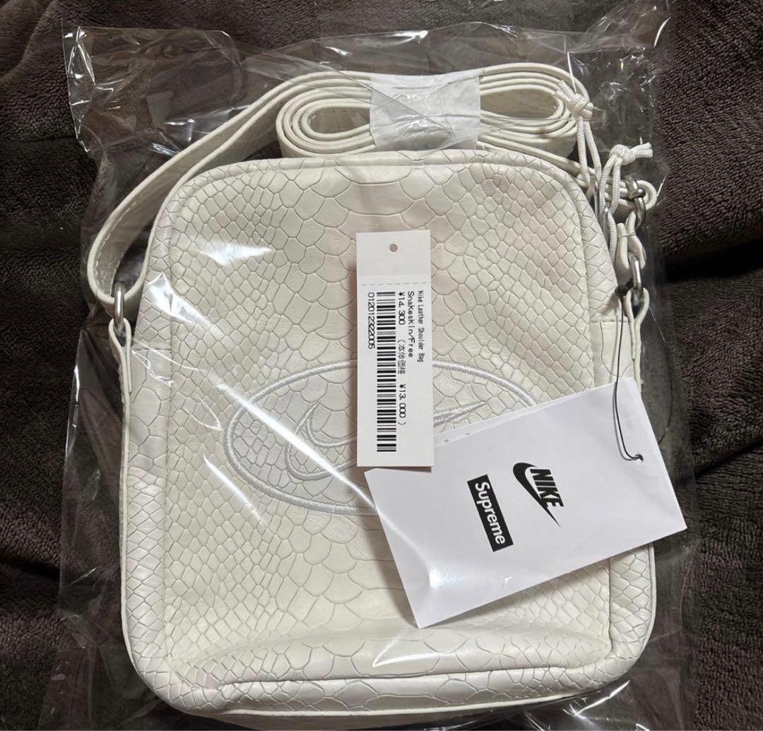 バッグ Supreme x Nike Leather Shoulder Bag
