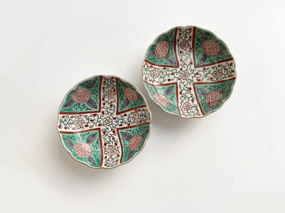 骨董　アンティーク　古伊万里　色絵　花唐草文様　膾皿　なます皿　2枚