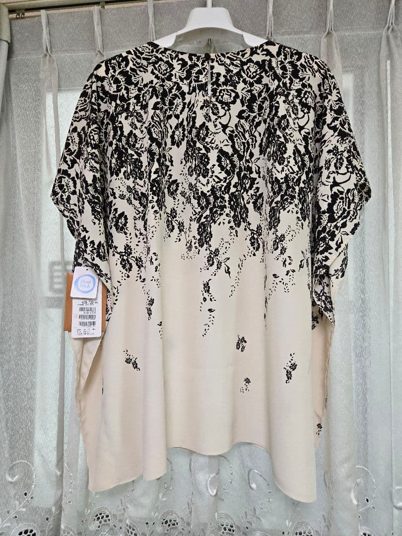 花柄　半袖　チュニック　13号+　LL