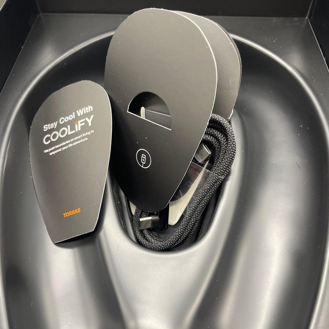 【TORRAS】COOLiFY Cyber ネッククーラー 冷却＆加熱機能付き