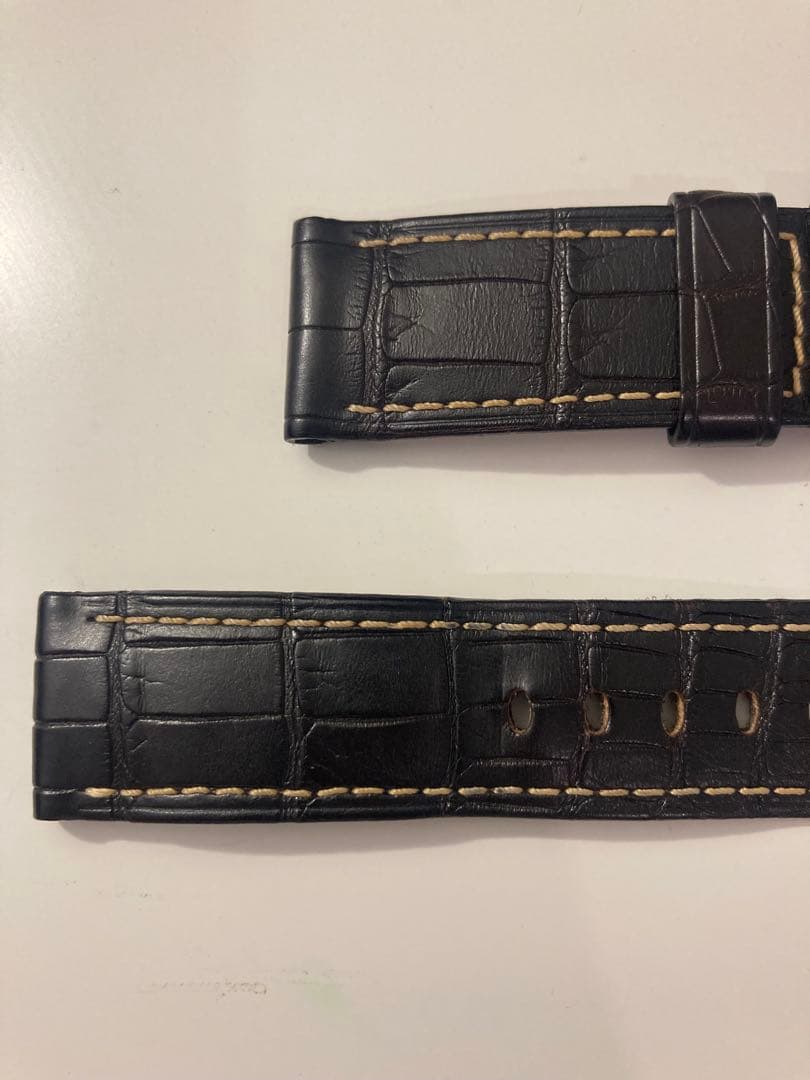 パネライ アリゲーターストラップ　ダークブラウン