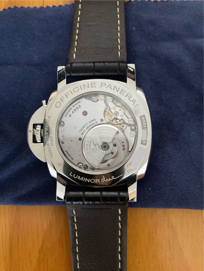 パネライ アリゲーターストラップ　ダークブラウン