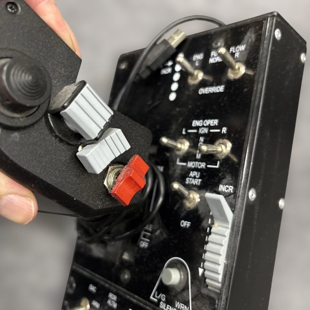 や*ろ様 366 THRUSTMASTER HOTAS WARTHOG セット