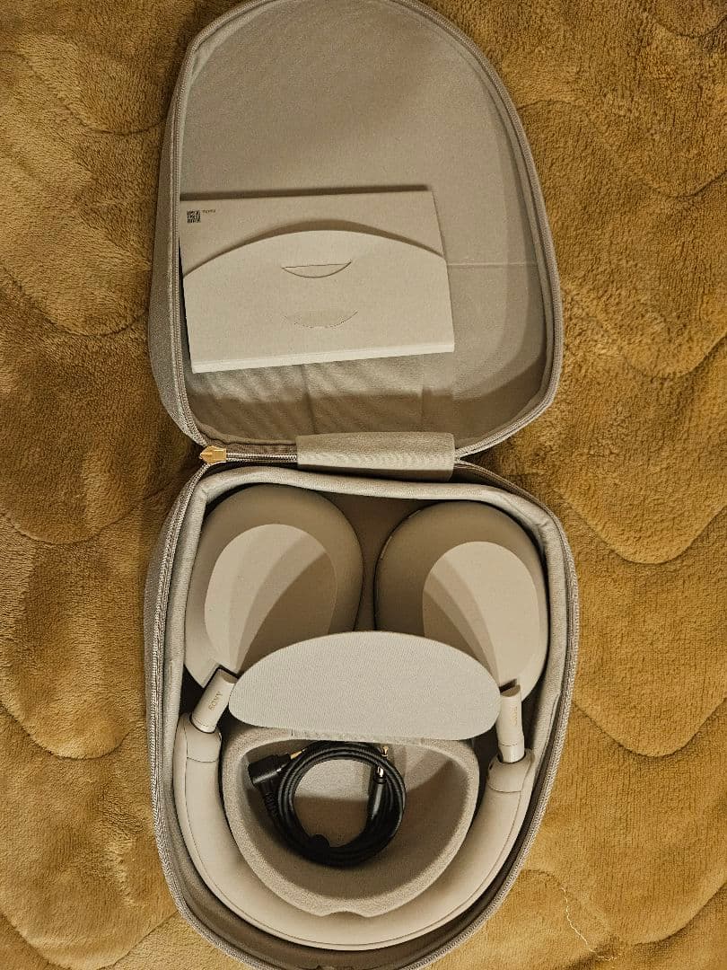 ソニーSONY WH-1000XM5 SMワイヤレスヘッドホン