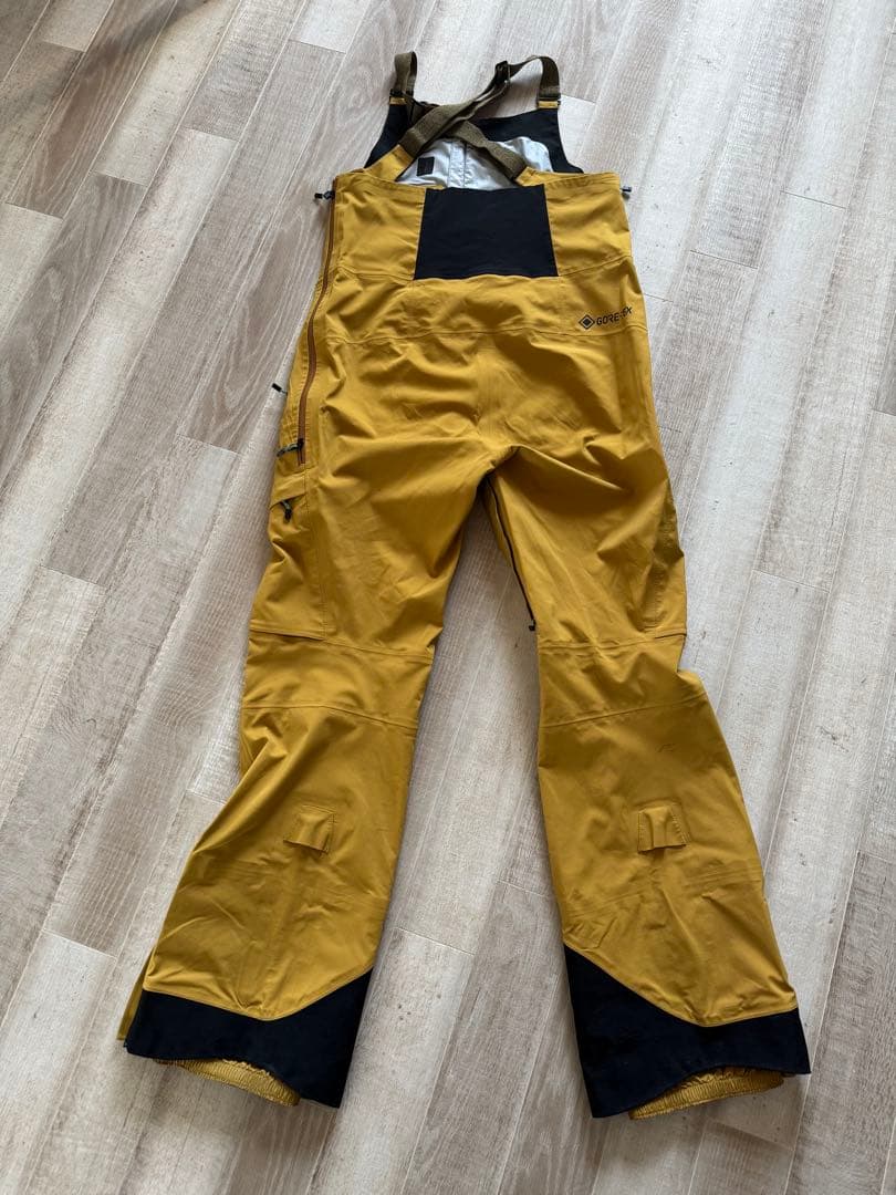 BURTON AK キミー GORE-TEX 3L ビブパンツ