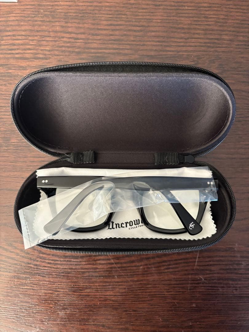 アンクラウド ビッグブルーバード ブラックフレーム × 調光レンズ