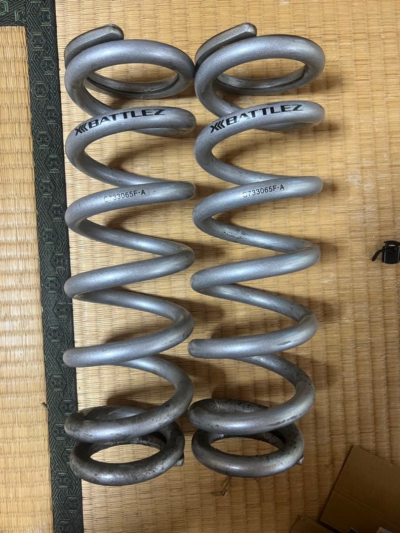 【イヌ】プラドフロントスプリング