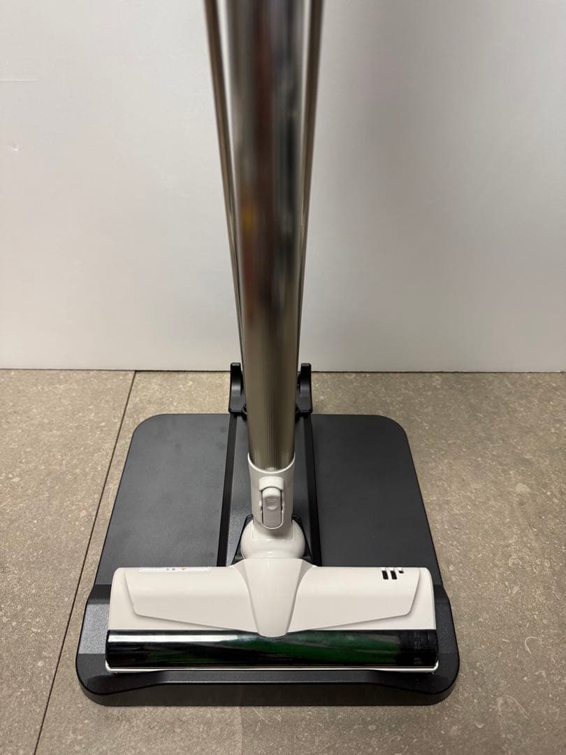 東芝◇サイクロン式クリーナー トルネオ VC-CLW33(C) シフォンベージュ