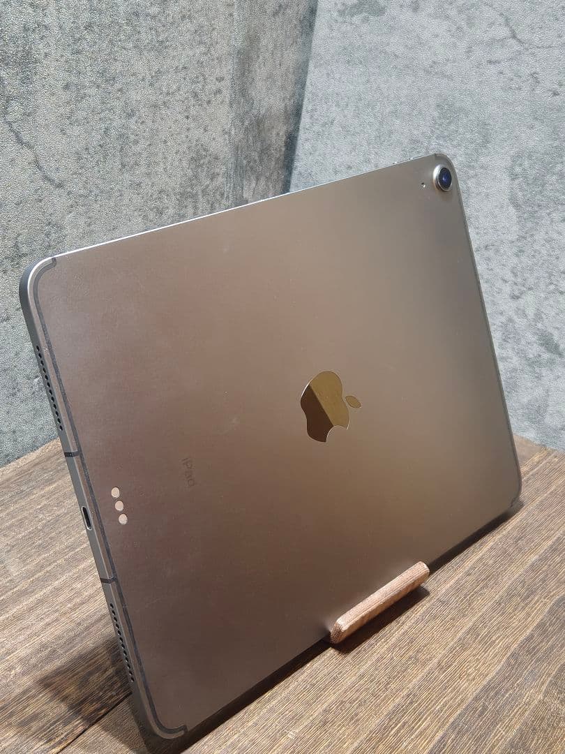 美品 iPad Air 第4世代 Cellular 64GB タブレット