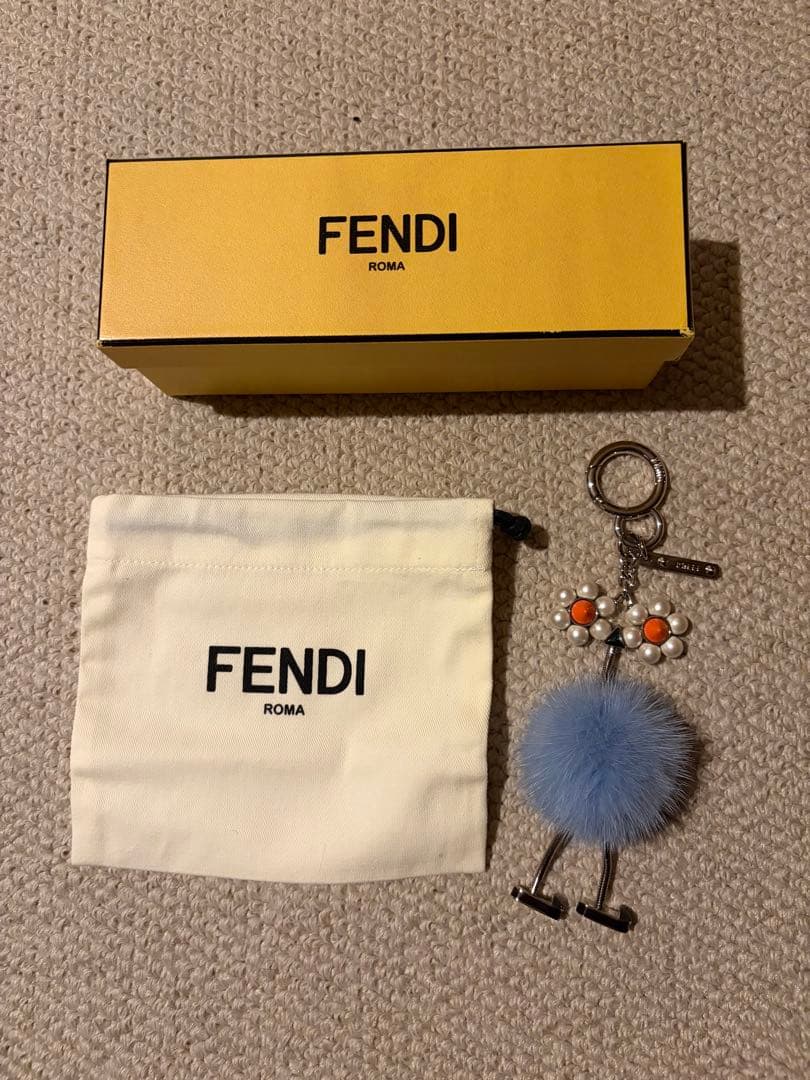FENDI フェンディ チャーム バッグバグズ モンスター スタッズ メタル