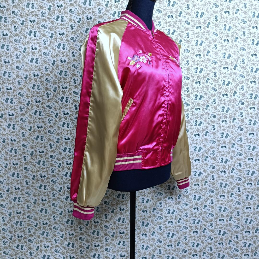 Hello Kitty☆キティちゃん　スカジャン　刺繍　桜　山　ピンク　金　Ｍ