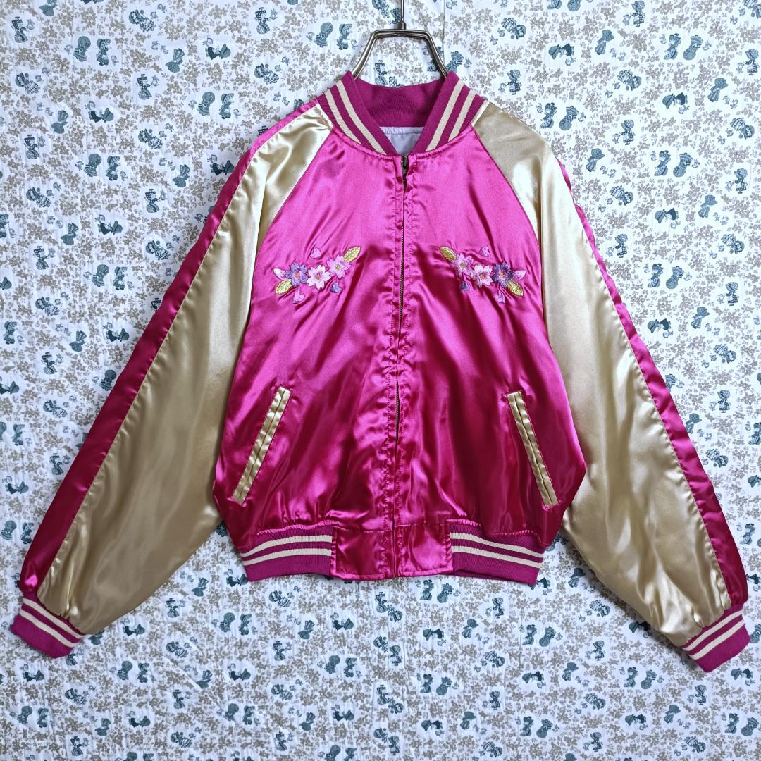 Hello Kitty☆キティちゃん　スカジャン　刺繍　桜　山　ピンク　金　Ｍ