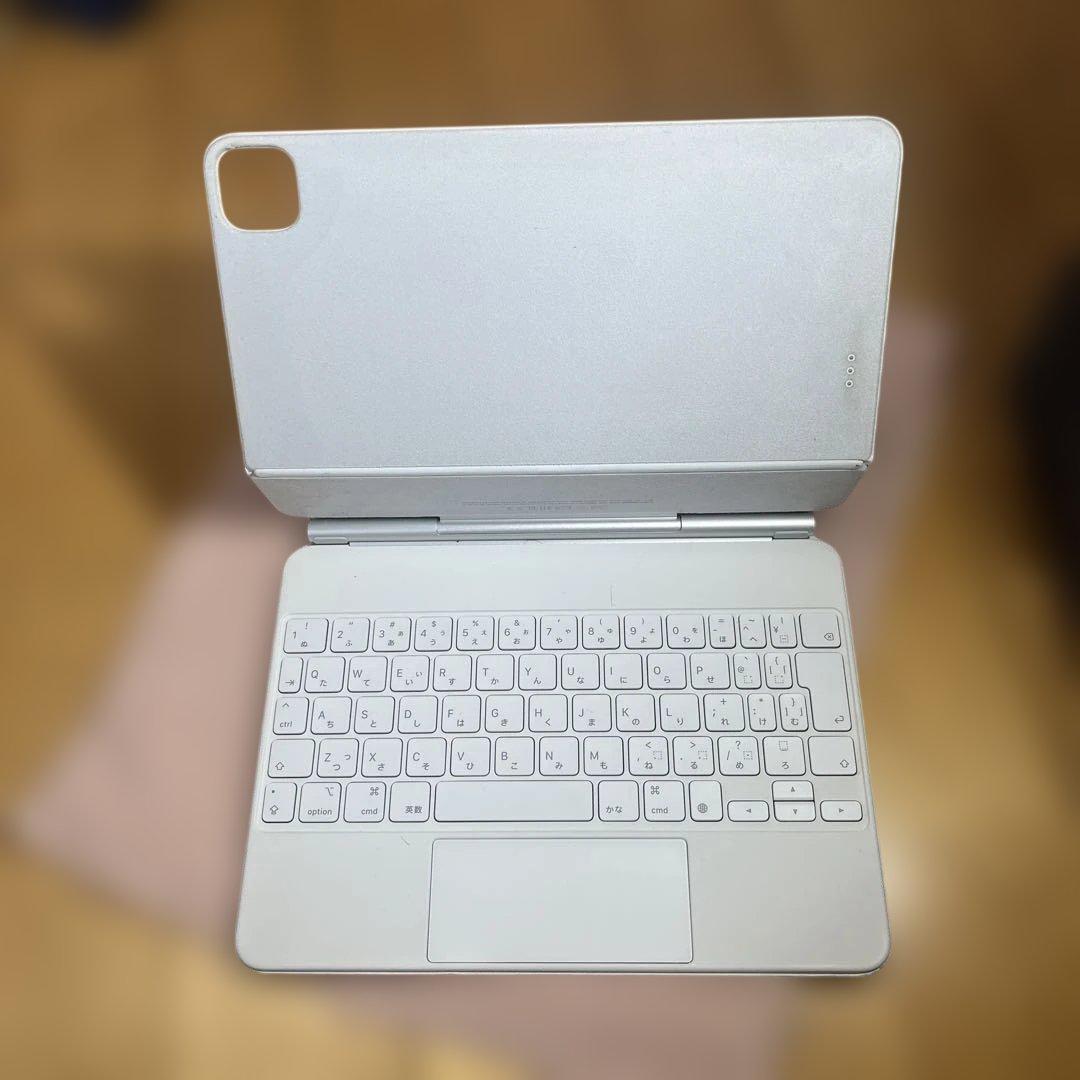Apple 純正magic keyboard 11インチ対応