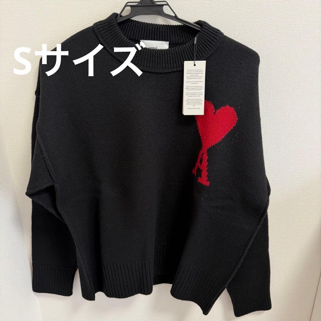 l*y様 ⭐️Ami Paris⭐️ブラック　ロゴレッド　厚手セーター　Sサイズ