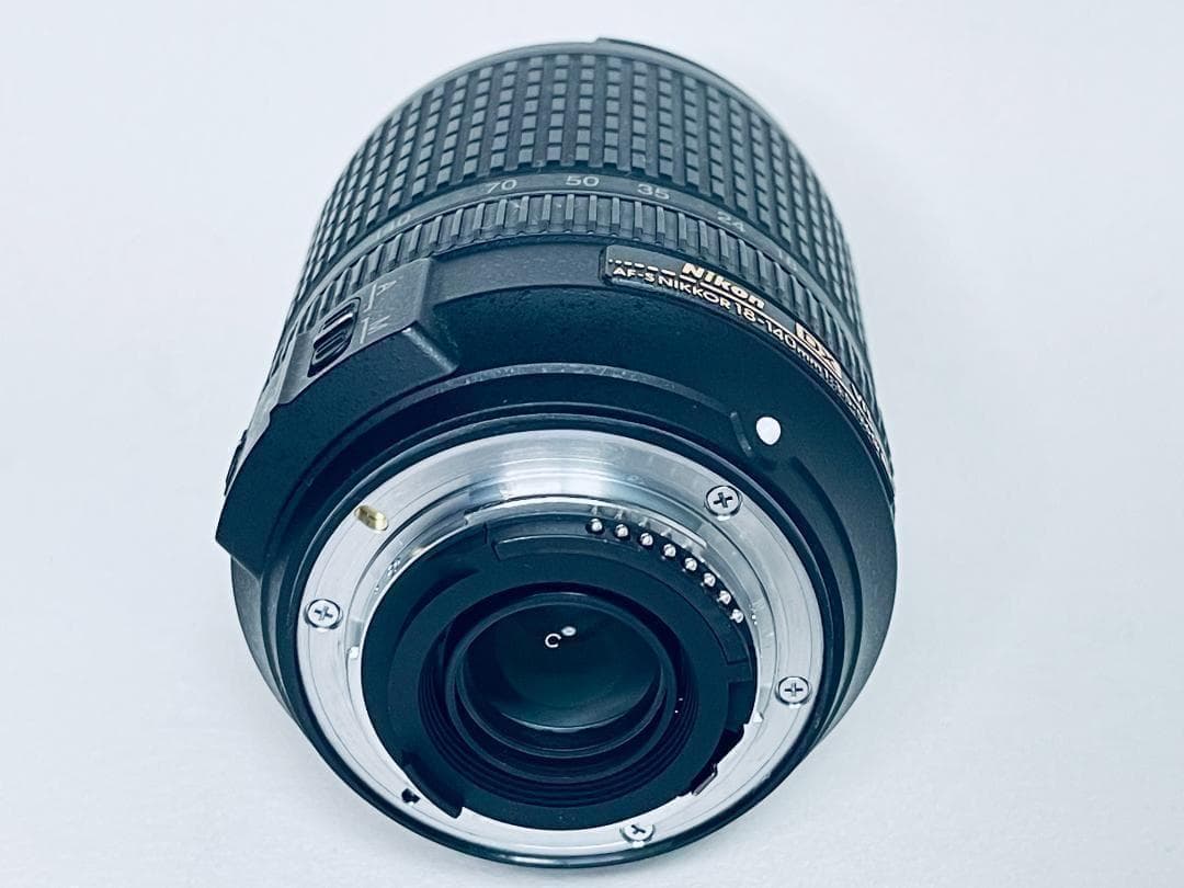 【新品同様】Nikon AF-S DX 18-140mm f/3.5-5.6G