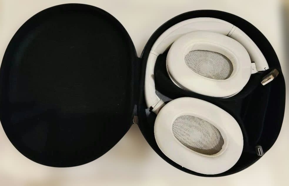 【美品/1〜2回使用のみ】SONY ULT WEAR ワイヤレスヘッドホン