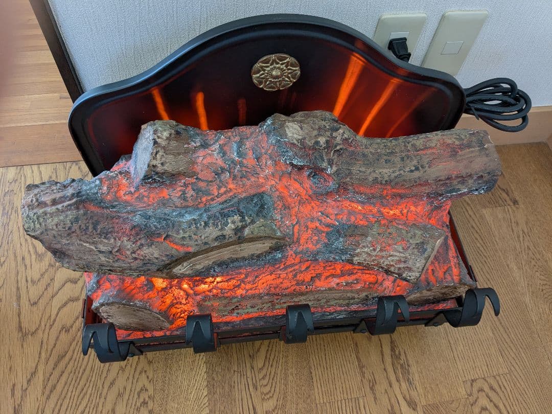 再再お値下げ❗️薪型暖炉電気ヒーター ライト付き