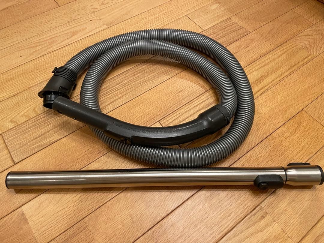 Miele Compact C1 Turbo Team PowerLine 本体