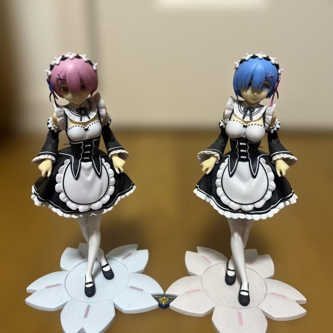 アニメキャラクターフィギュアセット