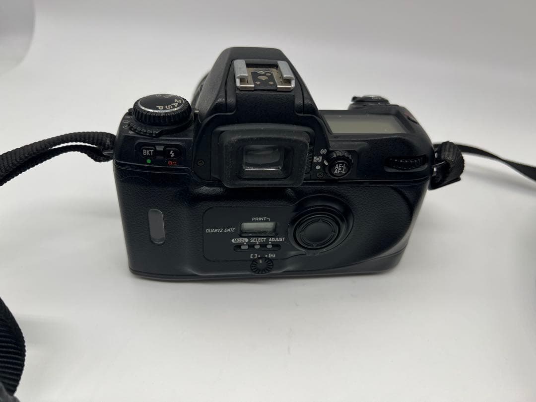 Nikon F80 フィルム一眼レフカメラ