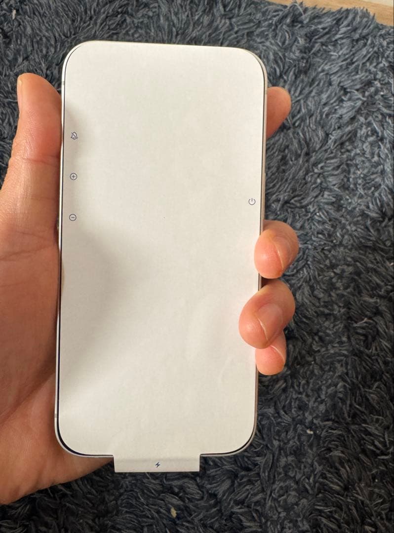 iPhone16e ホワイト 128G 新品未使用　未開封　SIMフリー