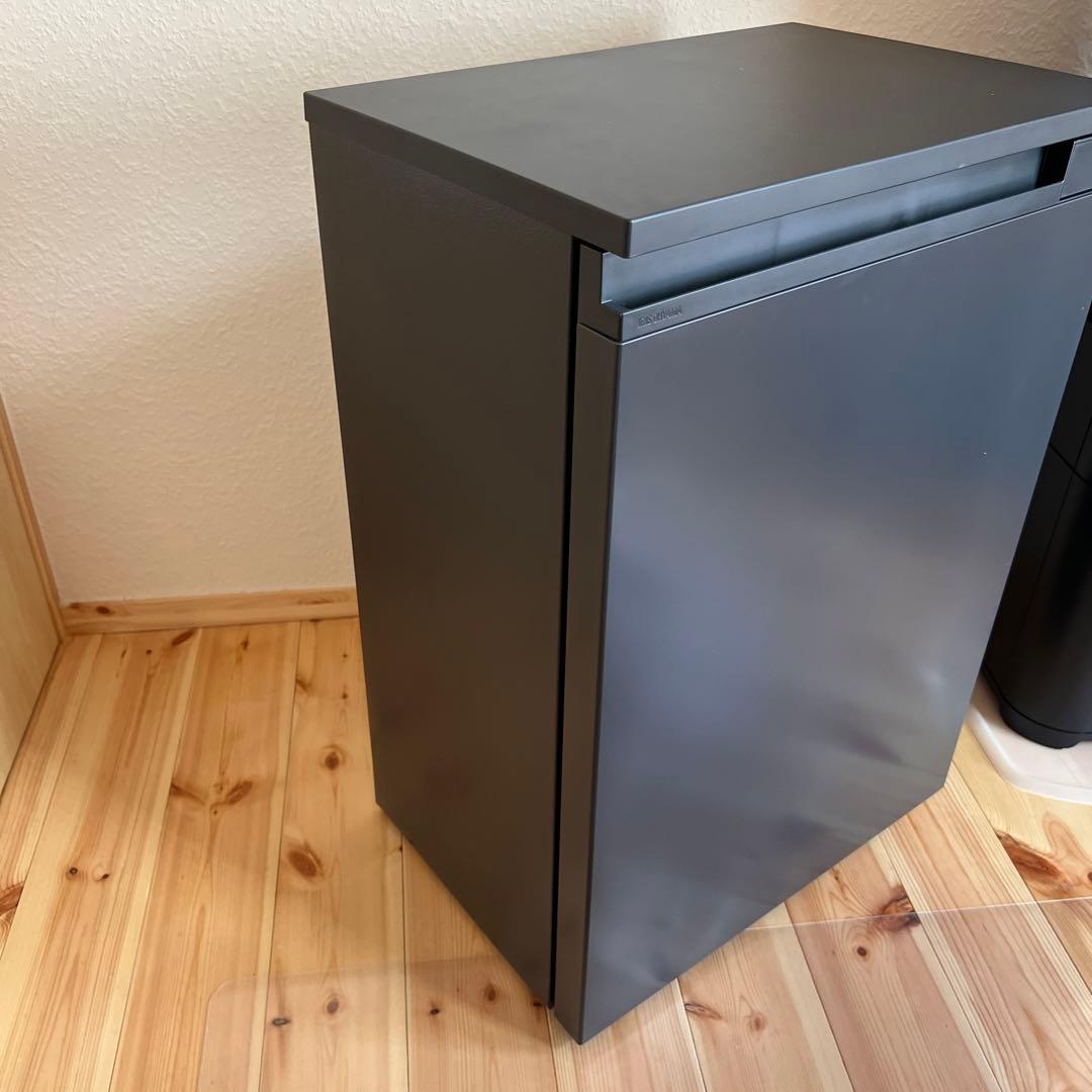 アイリスオーヤマ 冷蔵庫（ブラック）66L 奥行スリム IRSN-7A-B