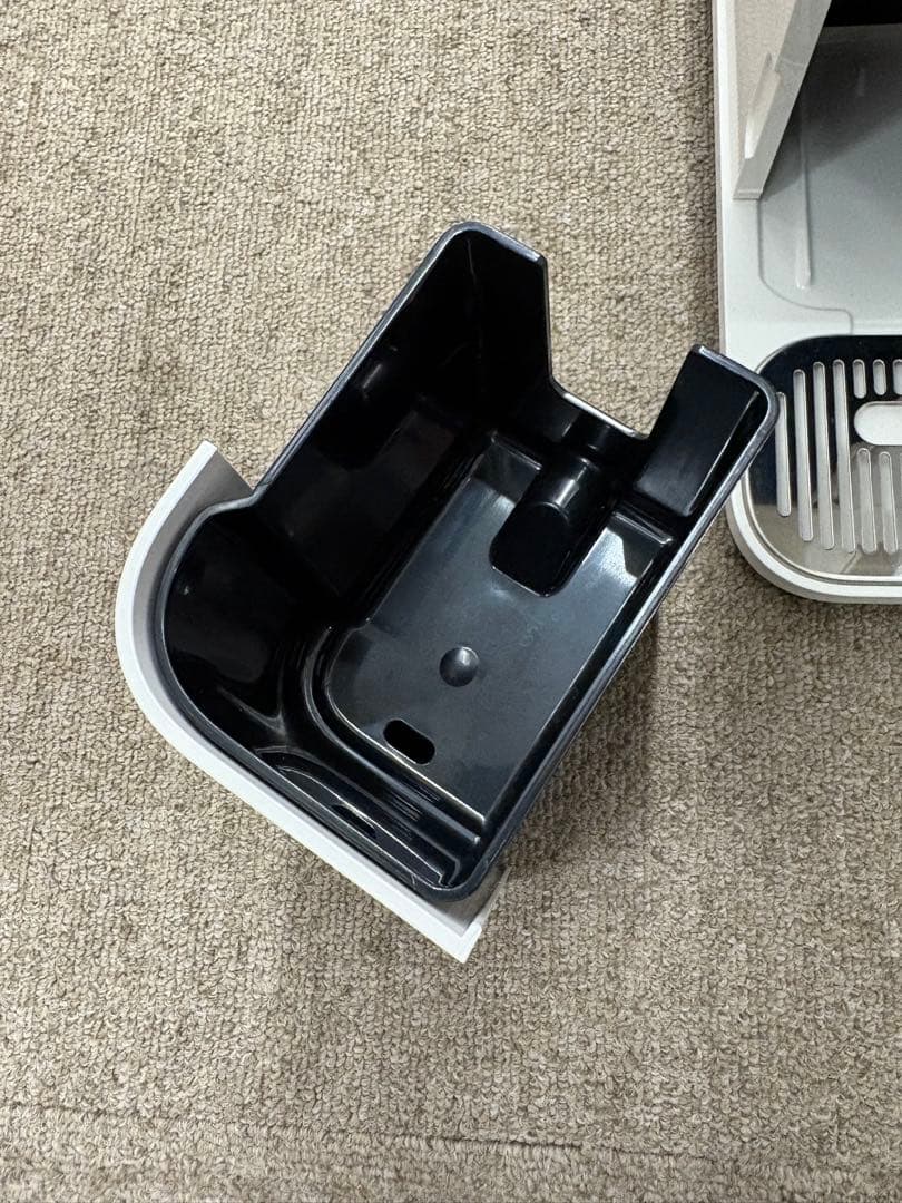 【極美品】ネスプレッソ ラティシマ ワンプラス ポーセリンホワイト 2024年製