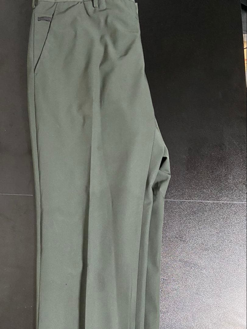 PRADA スラックス　グリーン　52