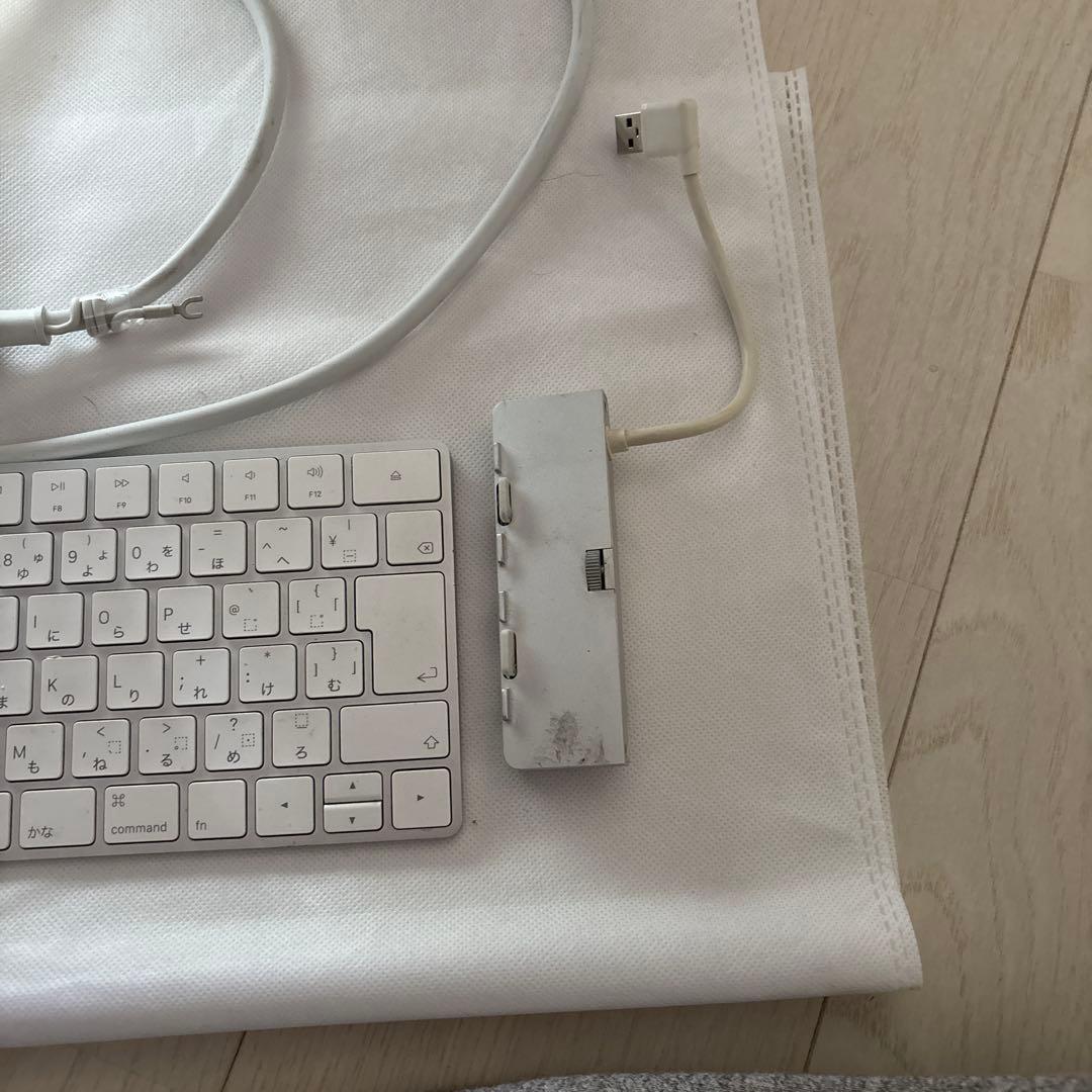 APPLE iMac IMAC MMQA2J/A 21.5インチ2017年中古品