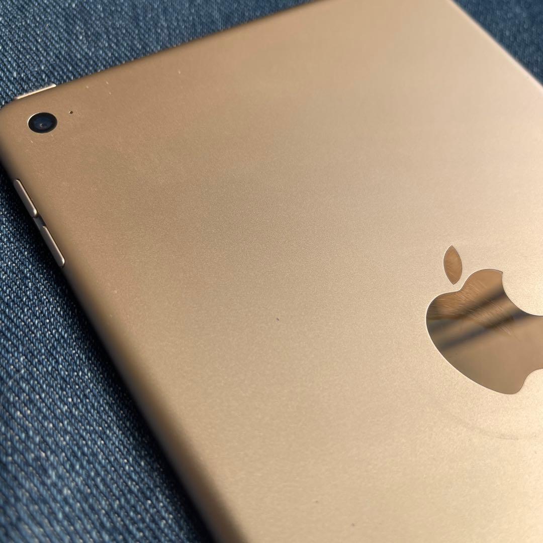 【箱、付属品つき】Apple iPad mini 4 64GB