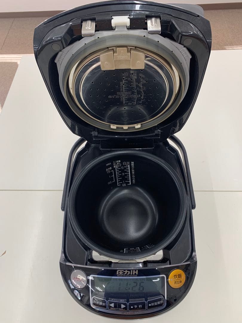Zojirushi NP-S1000BK 圧力IH炊飯器 ブラック 2015年製