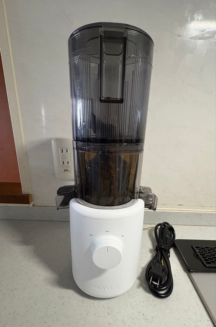 更にセール！未使用品 ヒューロムコールドプレスジューサーH310A ホワイト