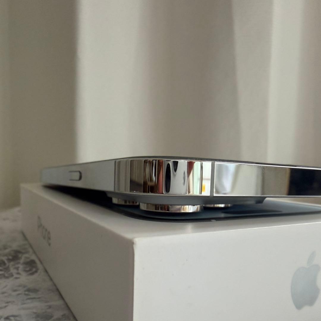 Apple iPhone 14 Pro 256GB本体 SIMフリー