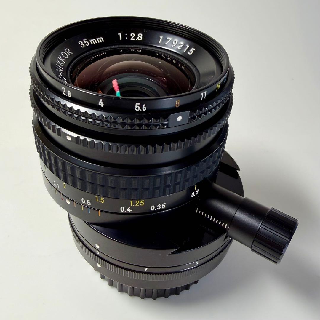 Nikon PC-Nikkor 35mm F2.8 シフトレンズ