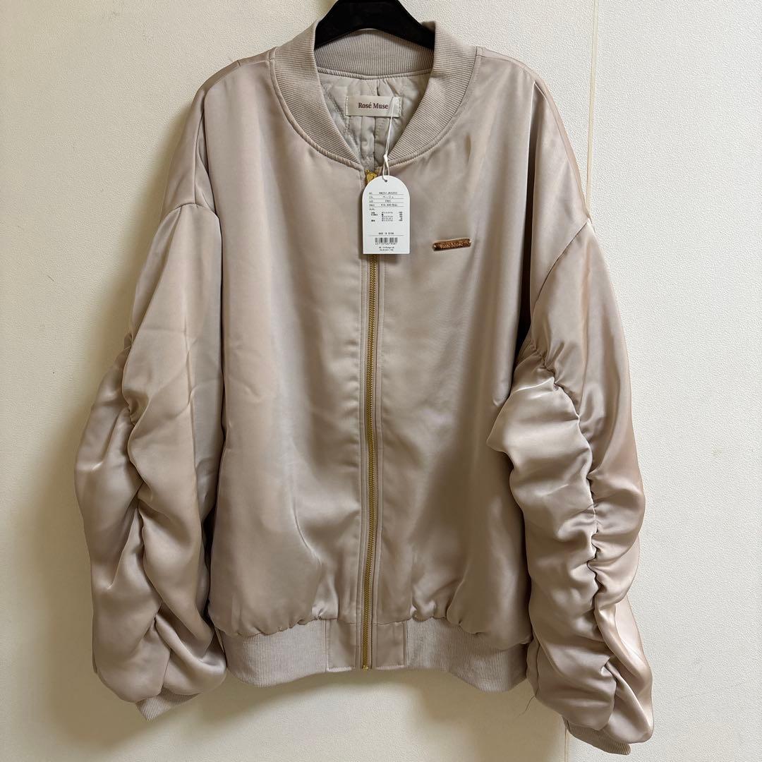 Rosé Muse サテンブルゾン。