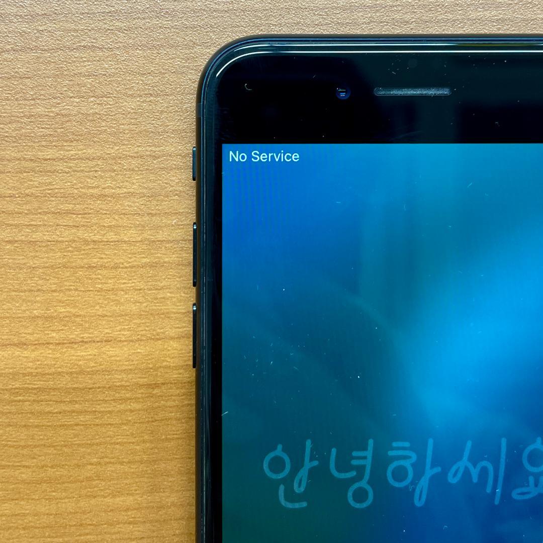 D*i様 動作確認済み iPhone SE 第3世代 64GB ID 31KF4