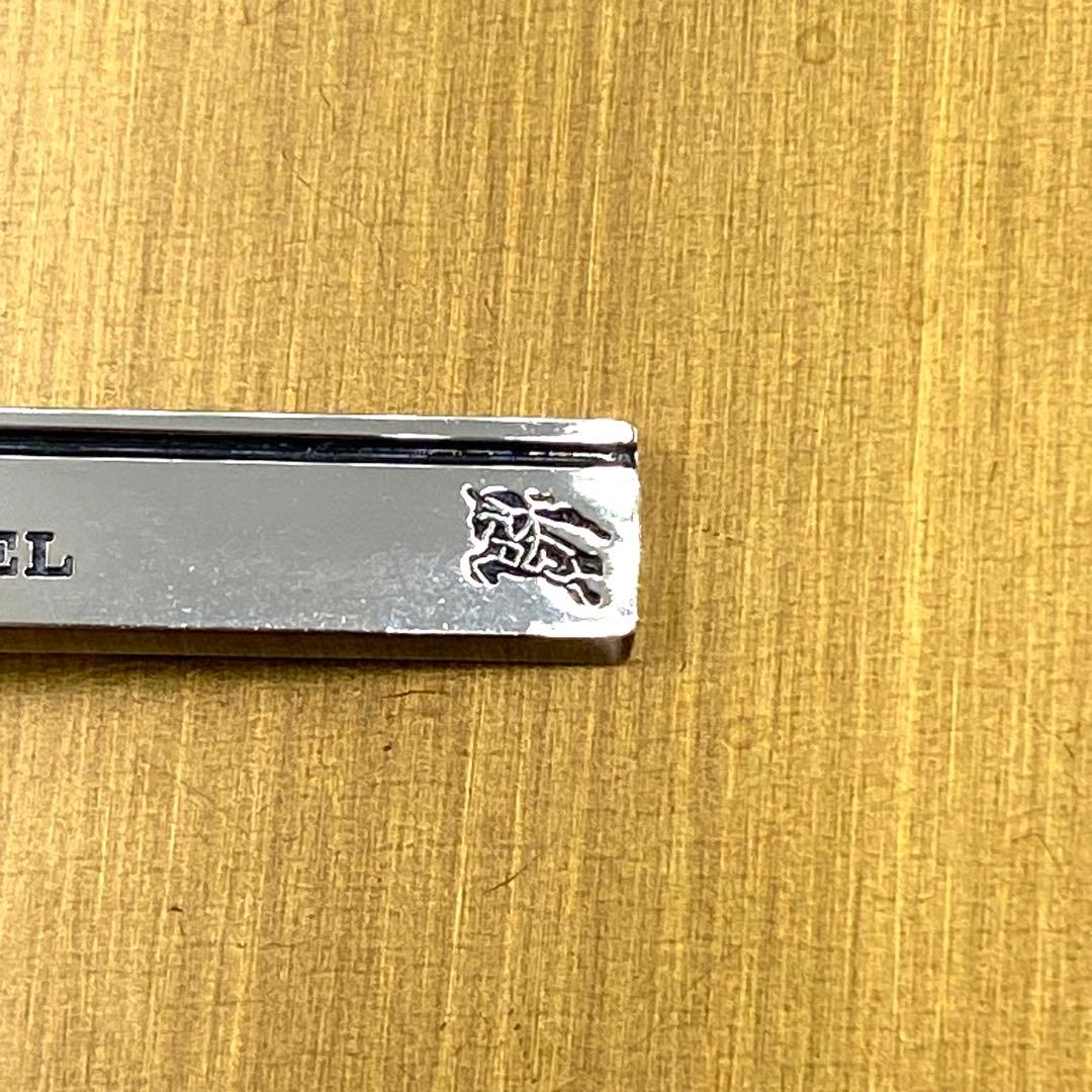 極美品　BURBERRY BLACK LABEL ネクタイピン　シルバー　箱付き