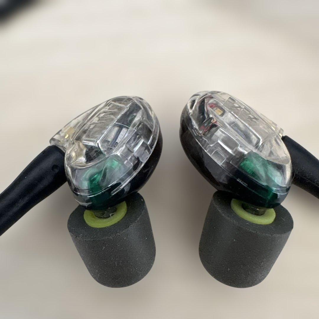 断*中様 Westone UM PRO30