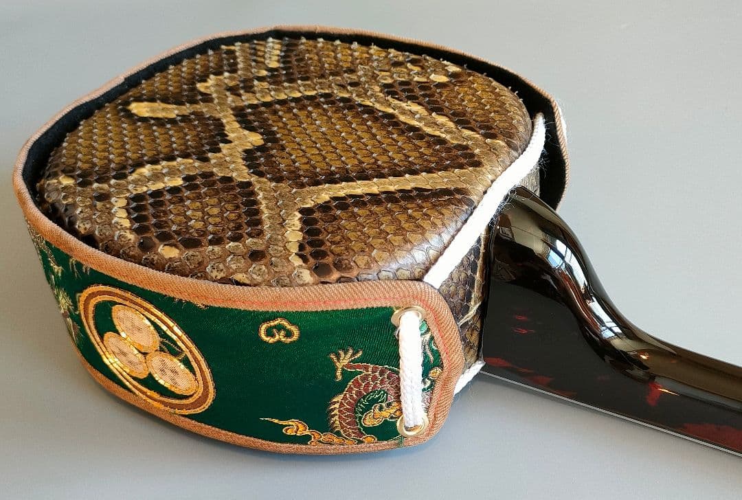 6B 名工平良昌則氏作 八重山黒木ウジラミ材 与那城型三線