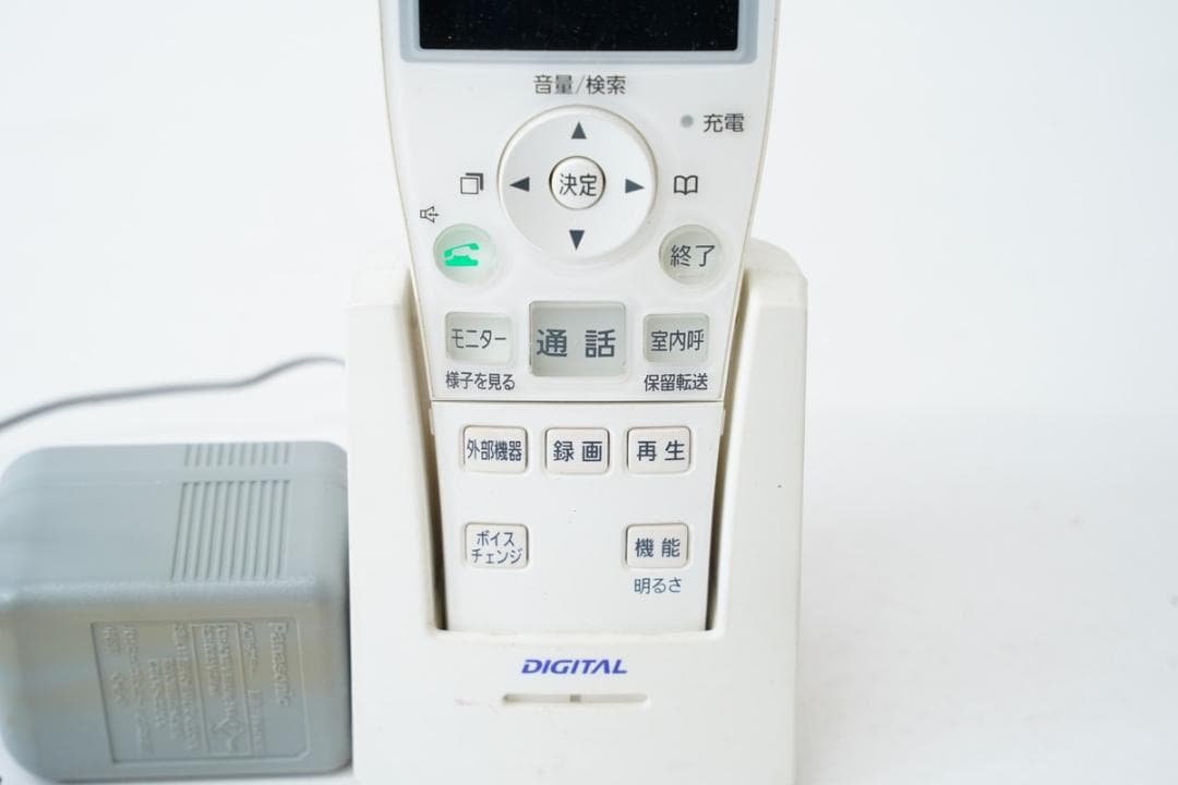 10.99-70 ▲ Panasonic VL-W606 ワイヤレスモニター子機