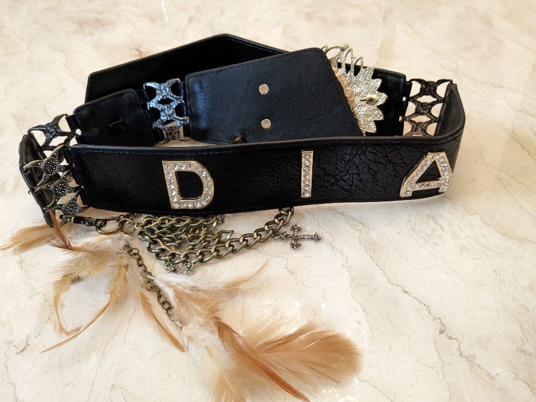 d.i.a クラウンバックルフェザーベルト　y2k　新品未使用　ブラック