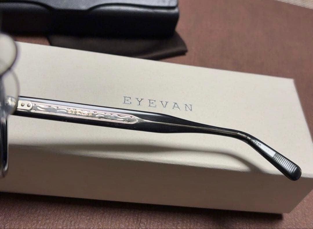 EYEVAN アイヴァン・カラーレンズ ライトブルー【美品】